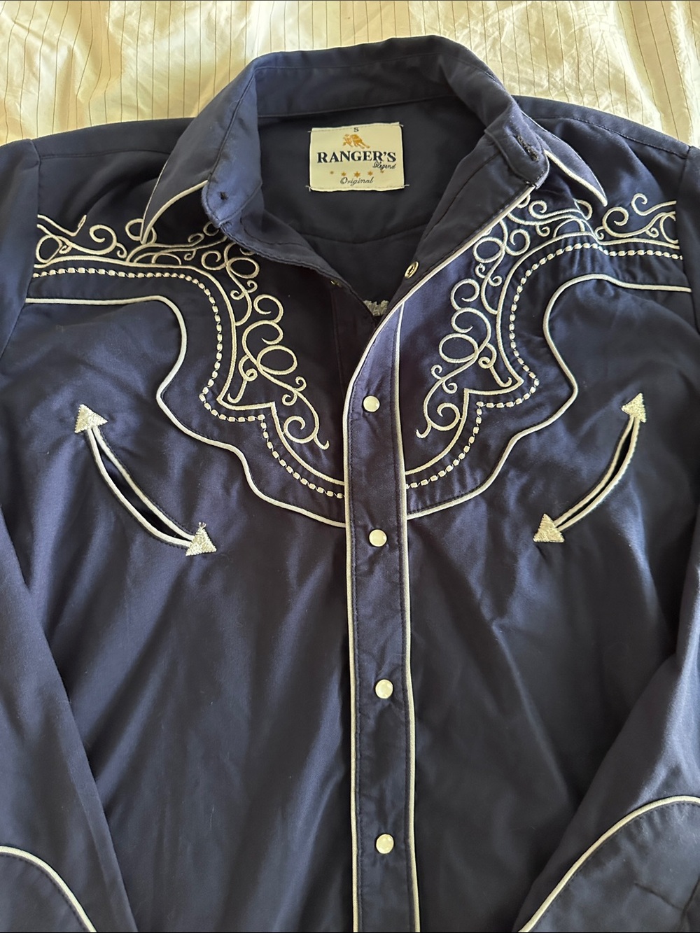 VINTAGE Ranger’s Legend Embroidered Western Cowboy Shirt - S - Picture 3 of 6